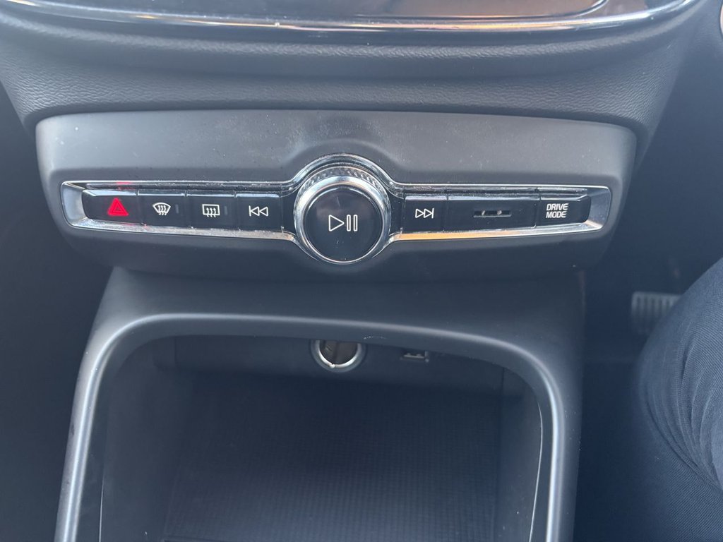 Used Volvo XC40 2018 for sale - 76797618: Photo 19