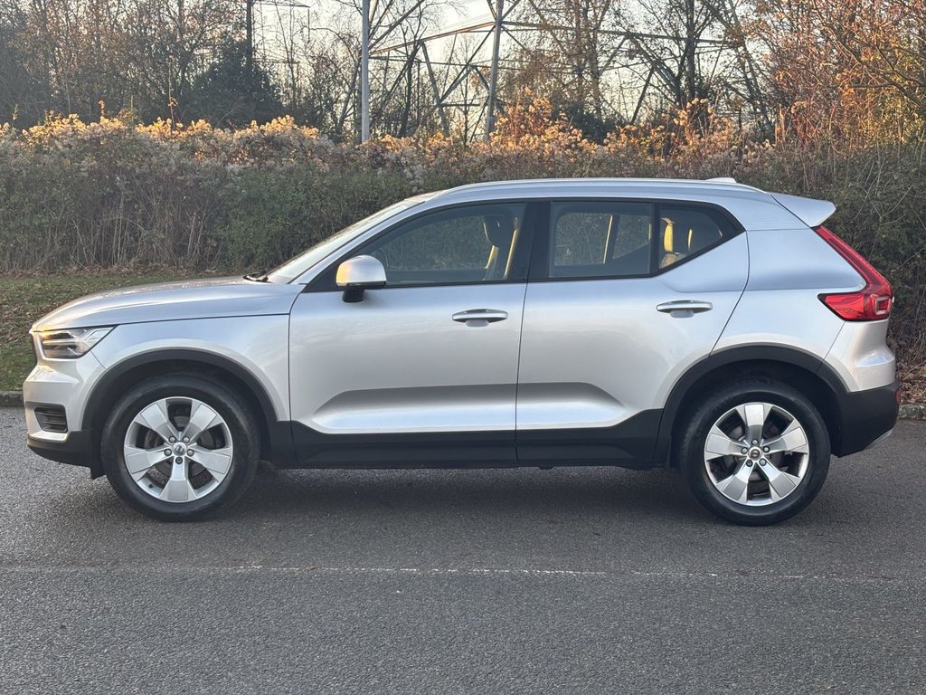 Used Volvo XC40 2018 for sale - 76797618: Photo 2