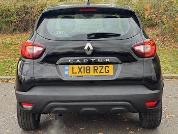 Used Renault Captur 2018 for sale - 76454189: Photo