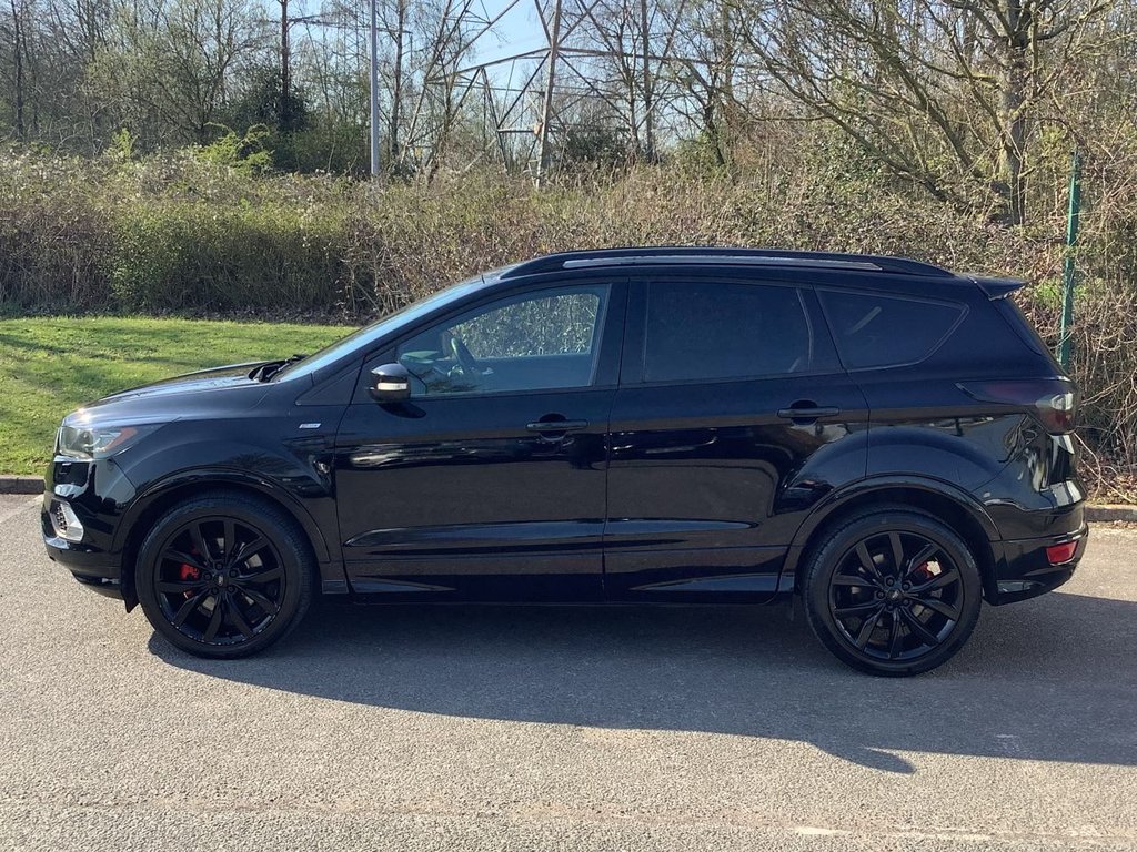 Used Ford Kuga 2017 for sale - 77952360: Photo 2