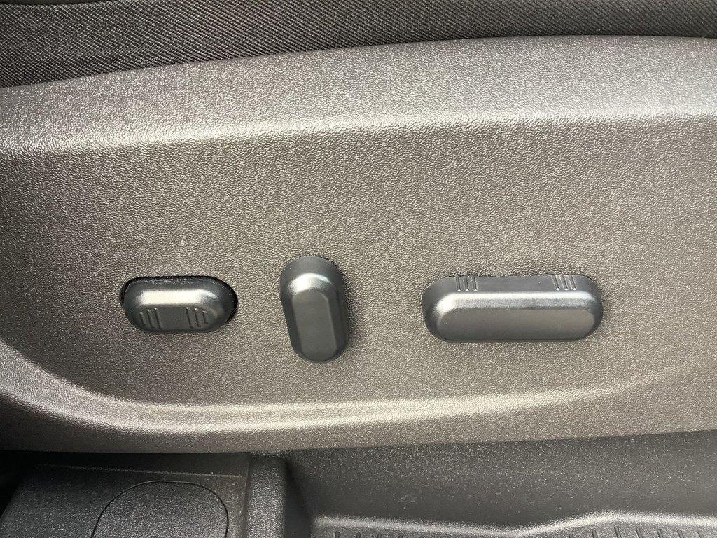 Used Ford Kuga 2016 for sale - 77835130: Photo 27