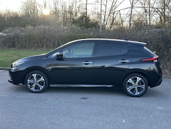 Used Nissan Leaf 2021 for sale - 77919902: Photo