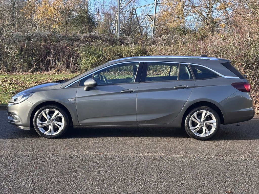 Used Vauxhall Astra 2017 for sale - 76792053: Photo 2