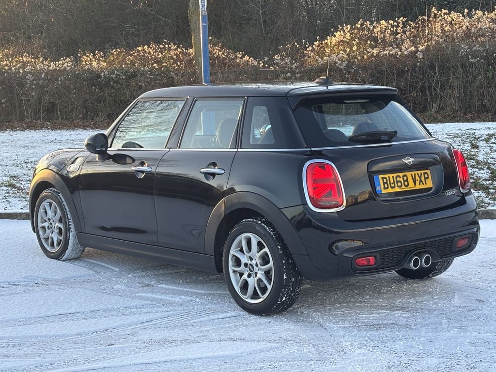 Used MINI Hatch 2018 for sale - 77110505: Photo 3