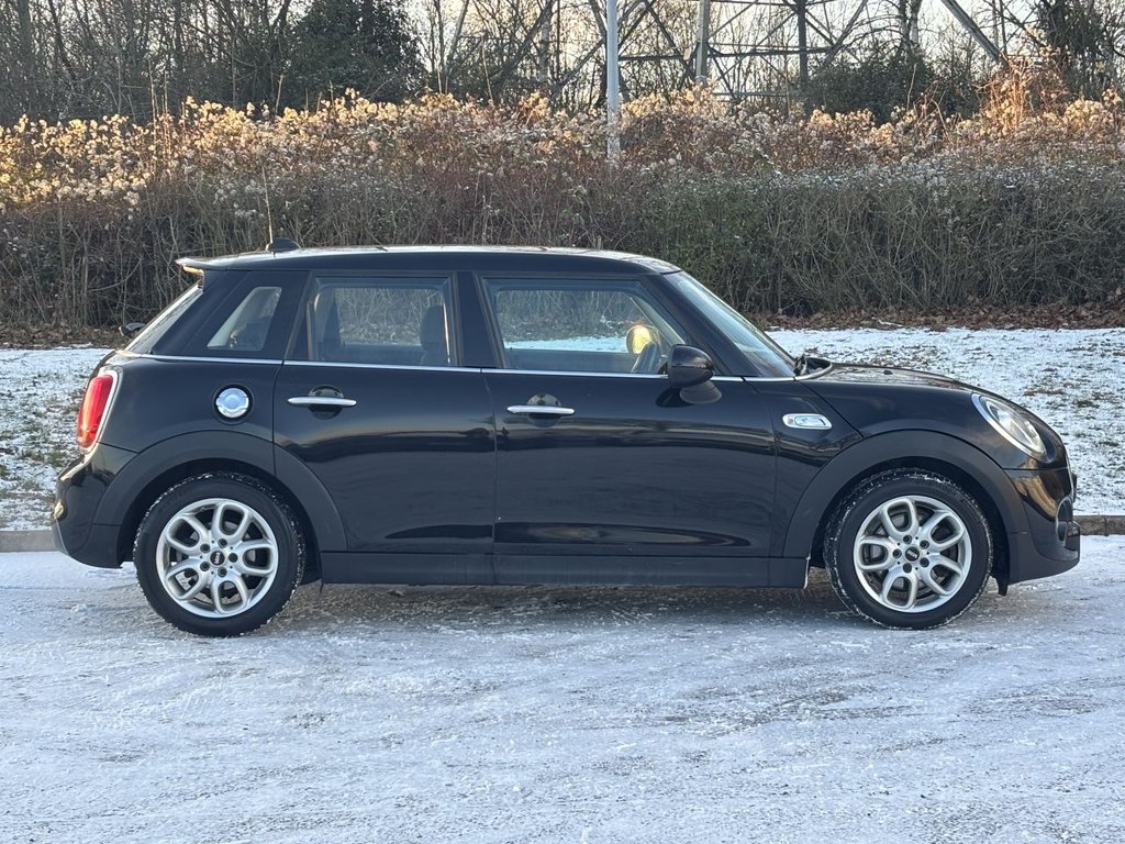 Used MINI Hatch 2018 for sale - 77110505: Photo 6
