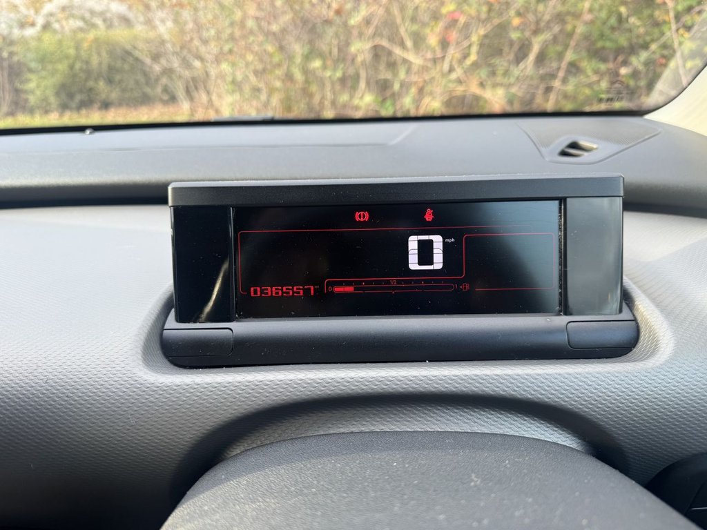 Used Citroen C4 Cactus 2018 for sale - 76950357: Photo 15