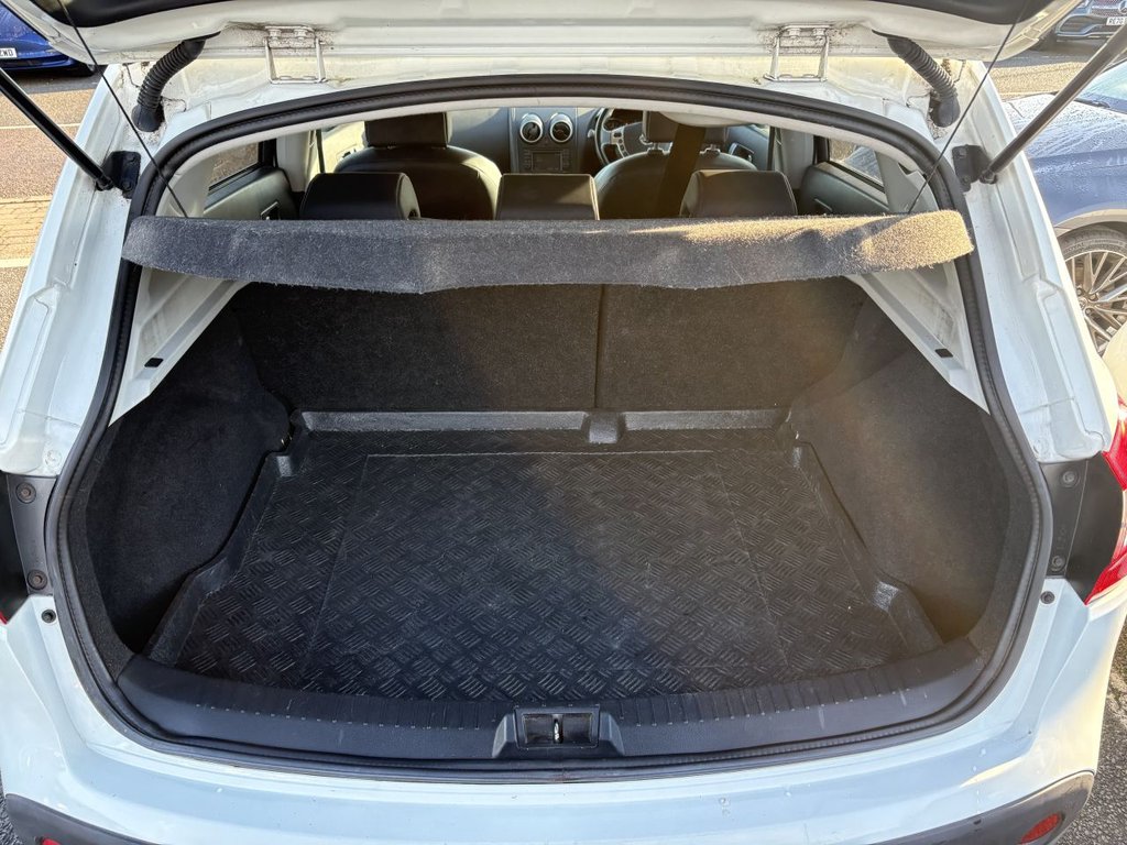 Used Nissan Qashqai 2013 for sale - 77199821: Photo 11