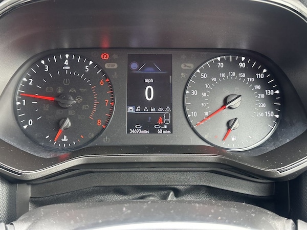 Used Renault Clio 2022 for sale - 76202435: Photo 14