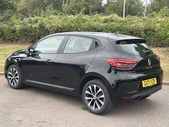 Used Renault Clio 2022 for sale - 76202435: Photo 3