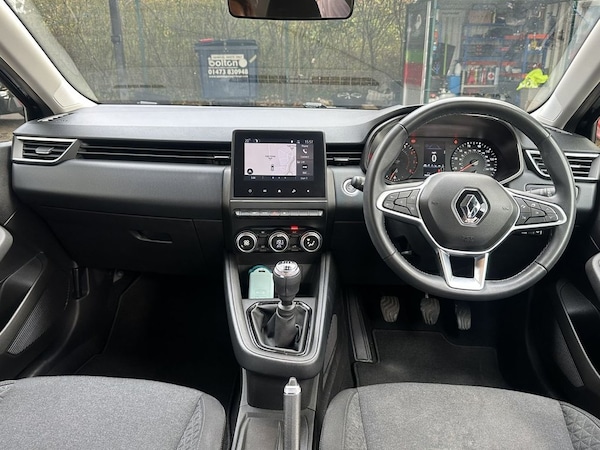 Used Renault Clio 2022 for sale - 76202435: Photo 9
