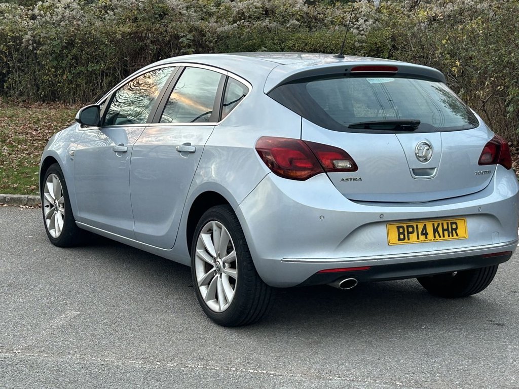 Used Vauxhall Astra 2014 for sale - 76623311: Photo 3