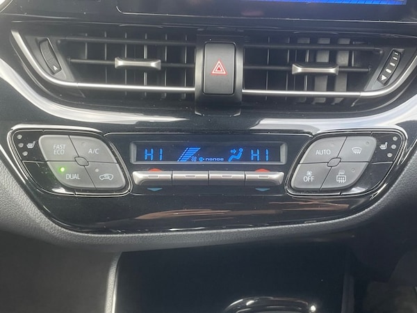 Used Toyota C-HR 2017 for sale - 75542693: Photo 17