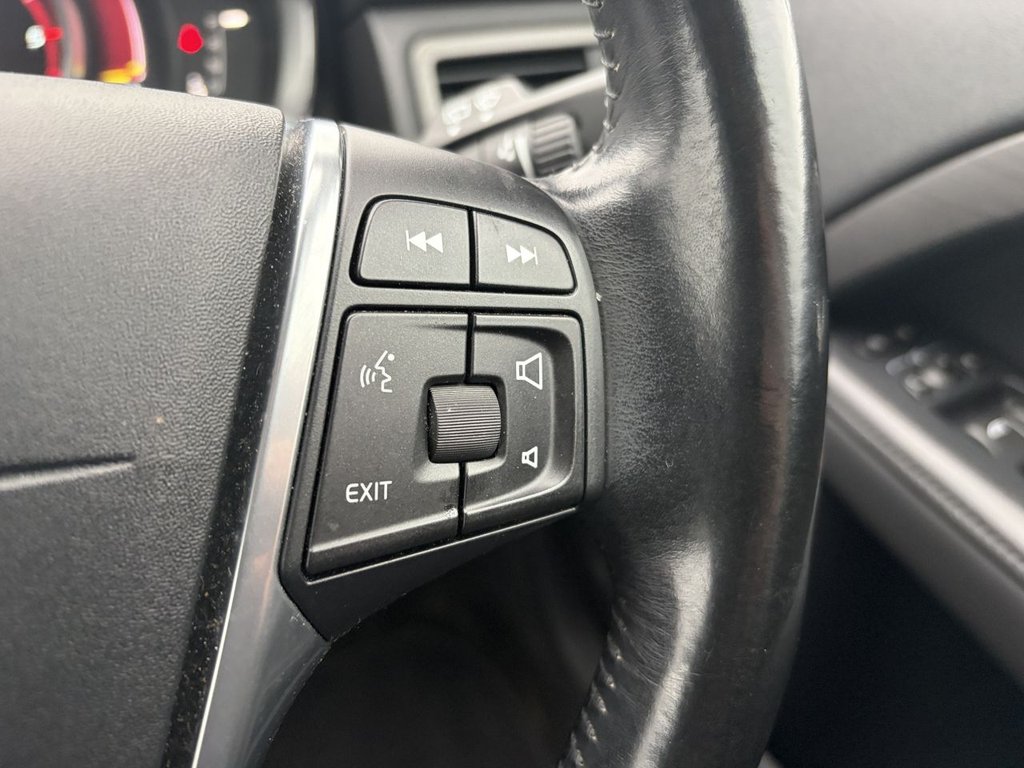 Used Volvo XC70 2014 for sale - 76820330: Photo 18