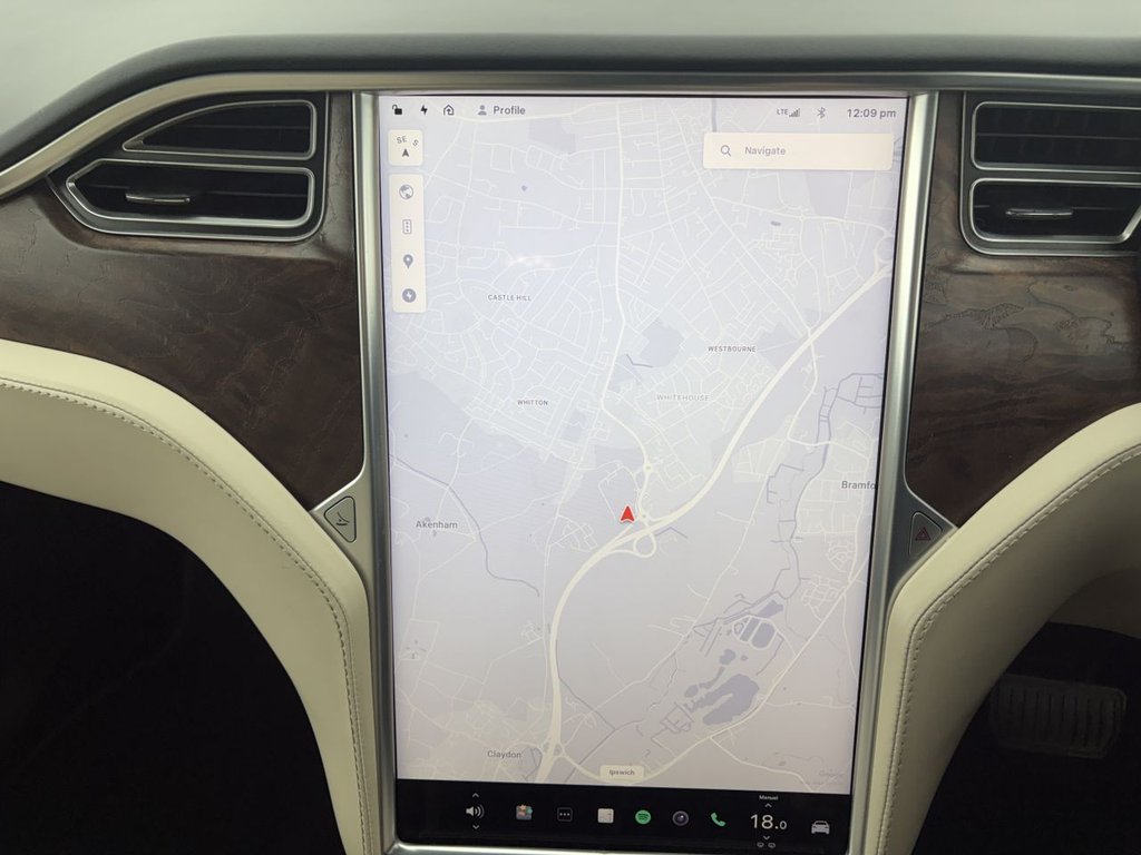 Used Tesla Model X 2018 for sale - 76768436: Photo 14