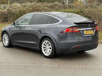 Used Tesla Model X 2018 for sale - 76768436: Photo