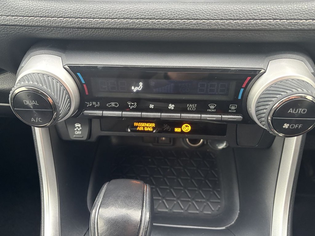 Used Toyota RAV4 2020 for sale - 76417143: Photo 15