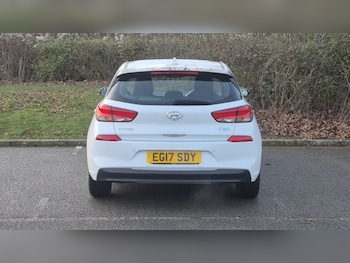 Used Hyundai i30 2017 for sale - 77026930: Photo