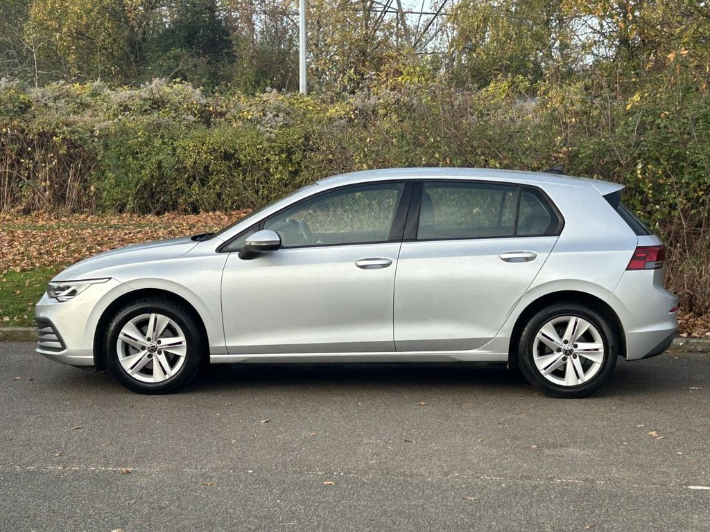 Used Volkswagen Golf 2020 for sale - 76558533: Photo 2