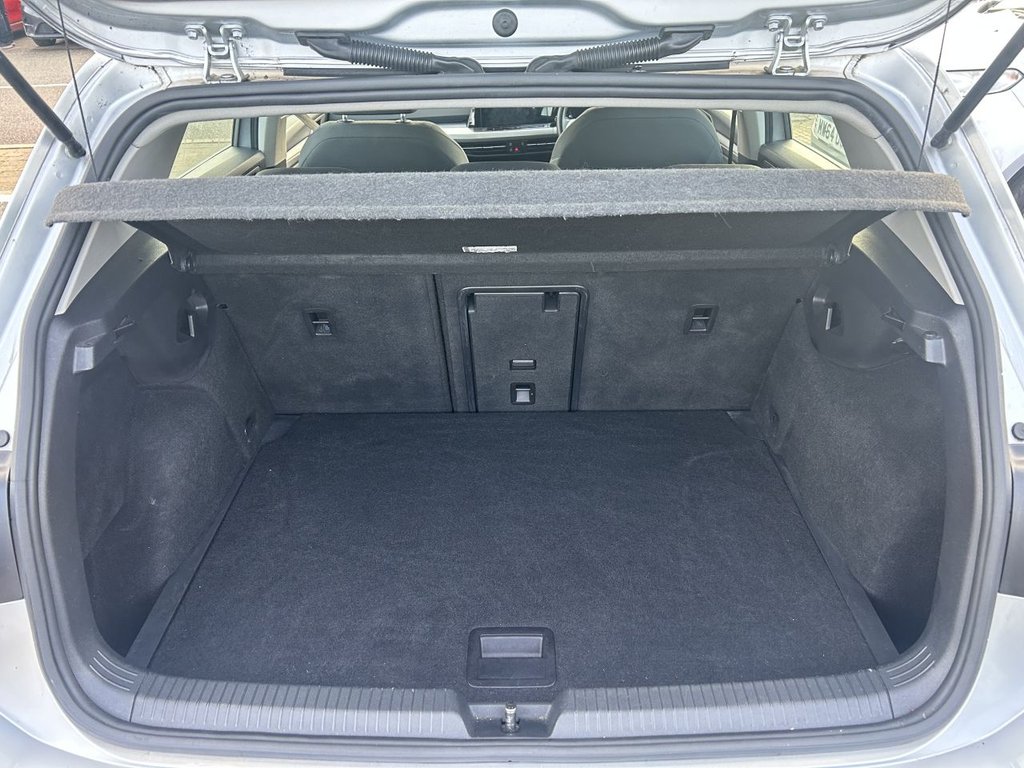 Used Volkswagen Golf 2020 for sale - 76558533: Photo 9