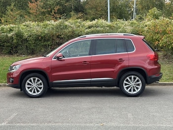 Used Volkswagen Tiguan 2012 for sale - 76202820: Photo 2