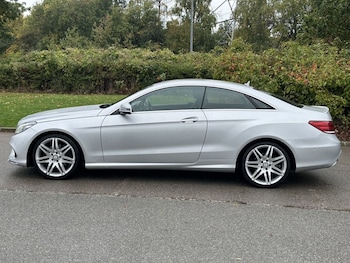 Used Mercedes-Benz E-Class 2015 for sale - 76162812: Photo 2