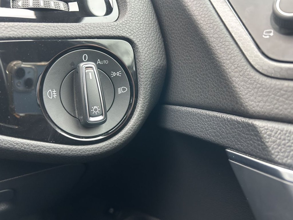 Used Volkswagen Golf 2020 for sale - 77747896: Photo 17