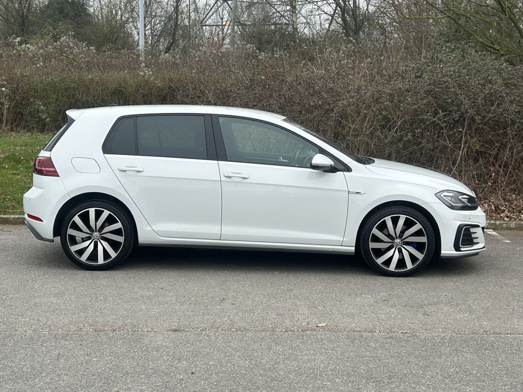 Used Volkswagen Golf 2020 for sale - 77747896: Photo 6