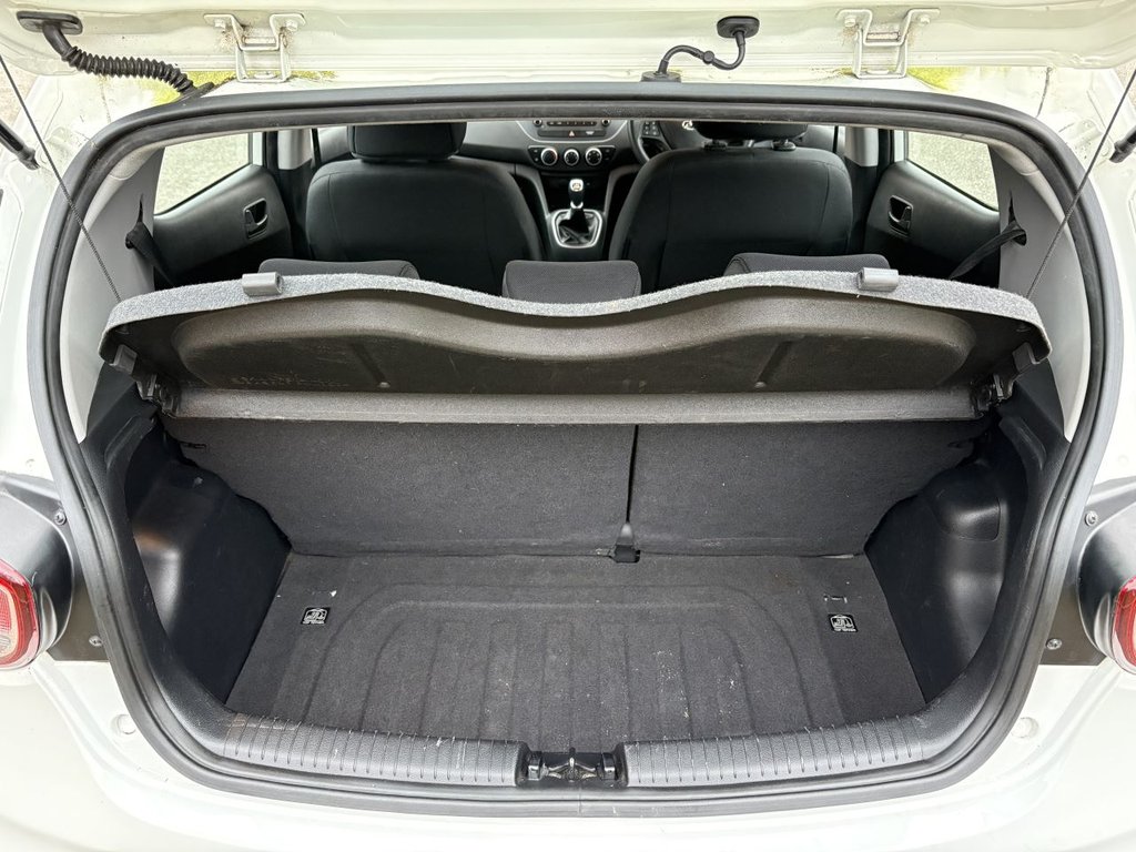 Used Hyundai i10 2017 for sale - 77368869: Photo 10