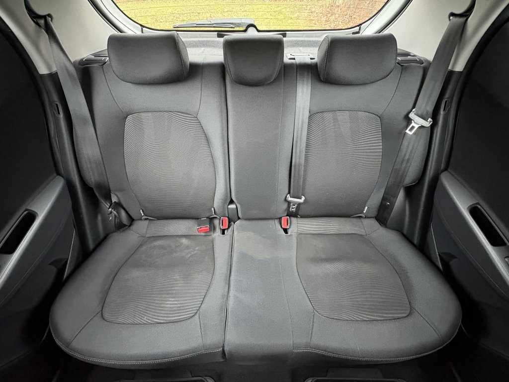 Used Hyundai i10 2017 for sale - 77368869: Photo 11