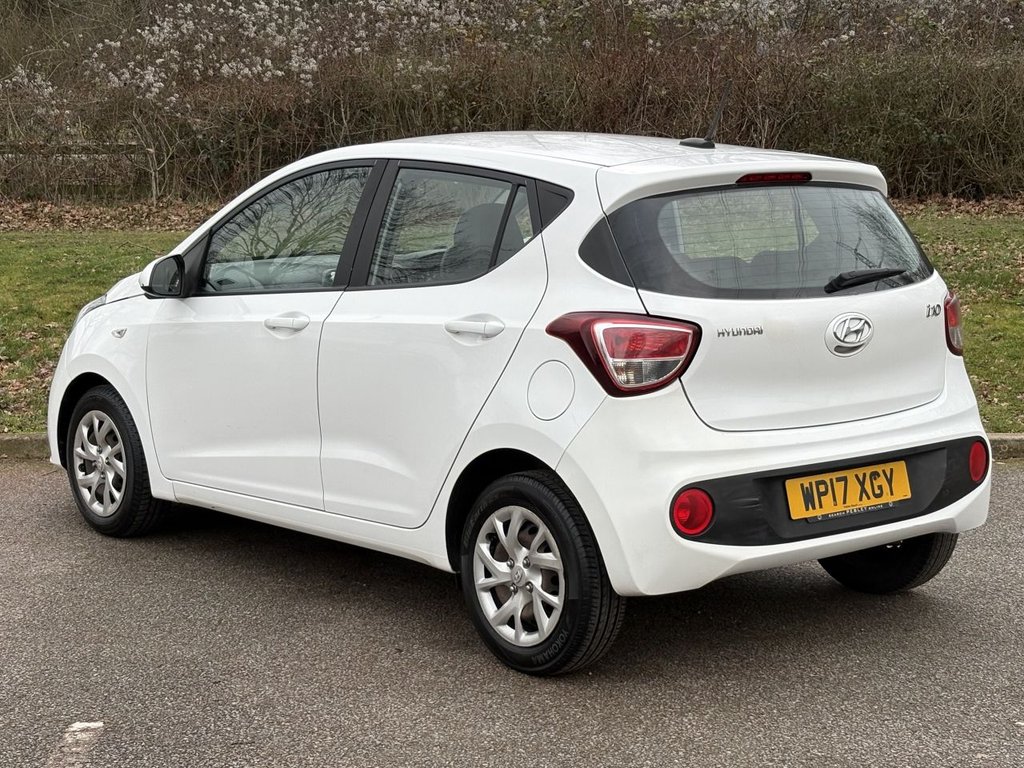 Used Hyundai i10 2017 for sale - 77368869: Photo 3