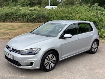 Volkswagen - Golf