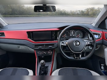 Used Volkswagen Polo 2018 for sale - 78271477: Photo