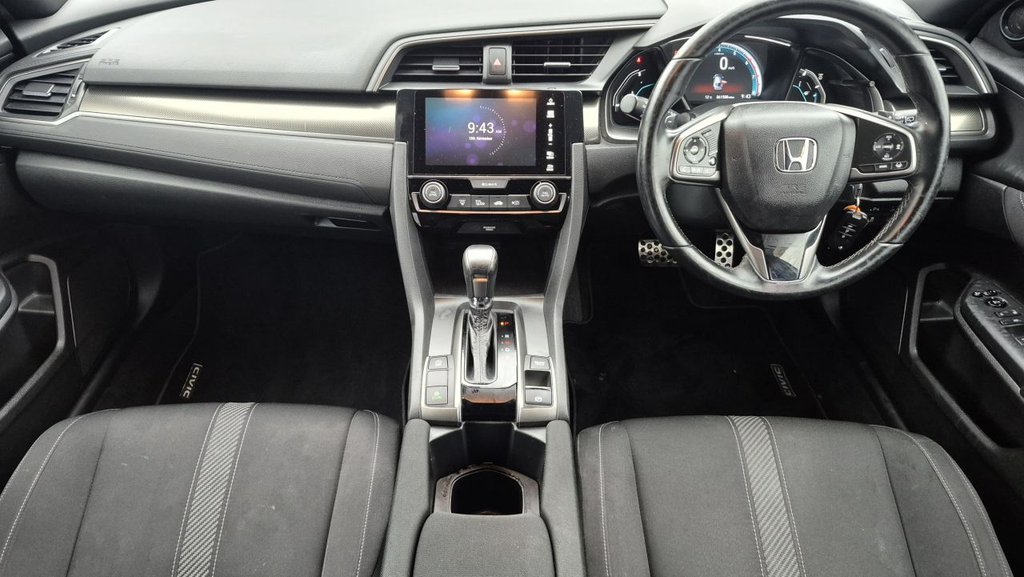 Used Honda Civic 2018 for sale - 76582142: Photo 9