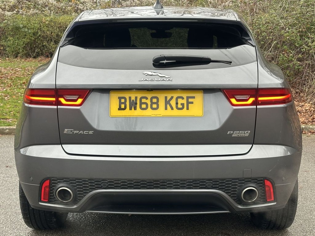 Used Jaguar E-Pace 2019 for sale - 76797931: Photo 4