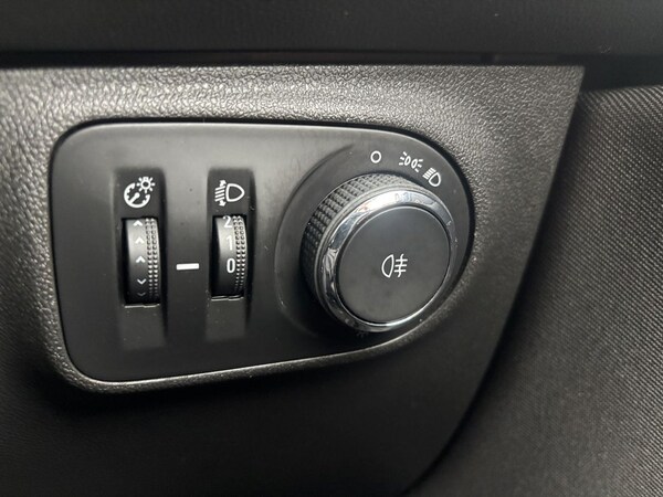 Used Vauxhall Corsa 2018 for sale - 76162679: Photo 20