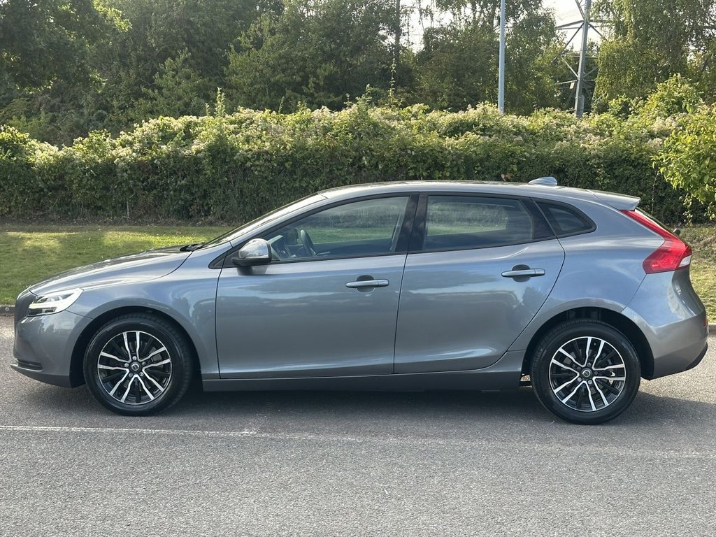 Used Volvo V40 2018 for sale - 75801046: Photo 9