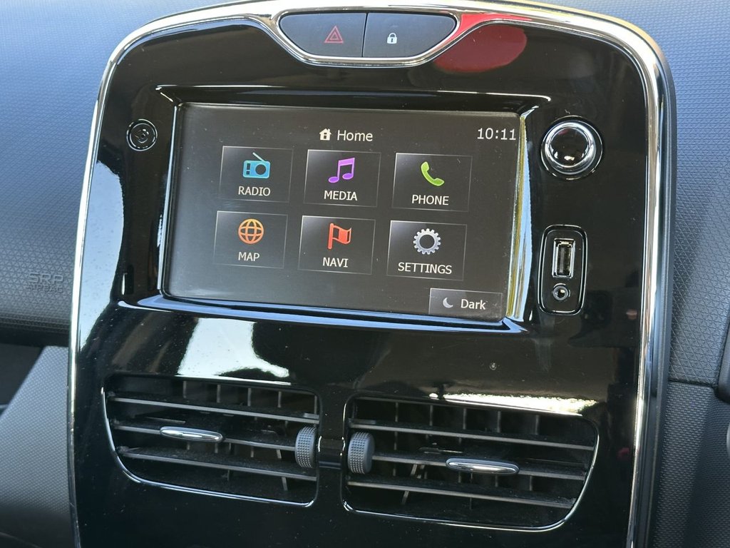 Used Renault Clio 2013 for sale - 76368213: Photo 16