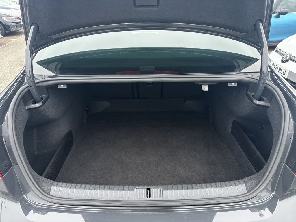 Used Volkswagen Passat 2019 for sale - 77383928: Photo 11