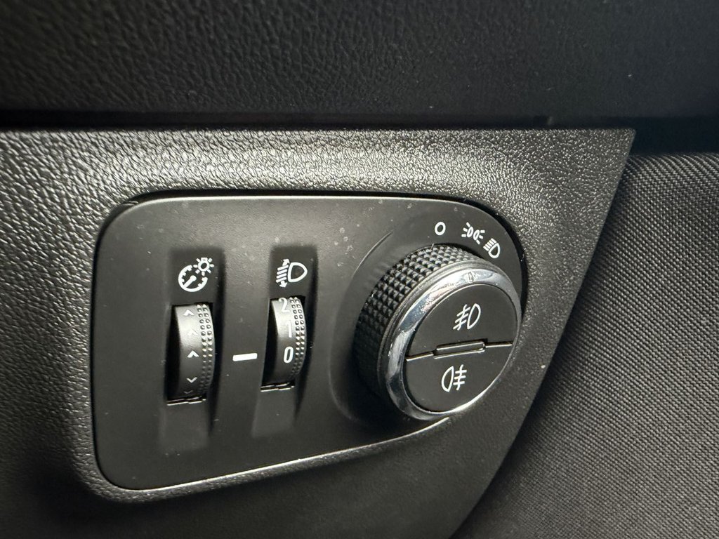 Used Vauxhall Corsa 2016 for sale - 78002826: Photo 20