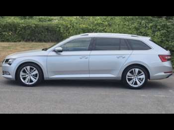 Used Skoda Superb 2019 for sale - 75135415: Photo
