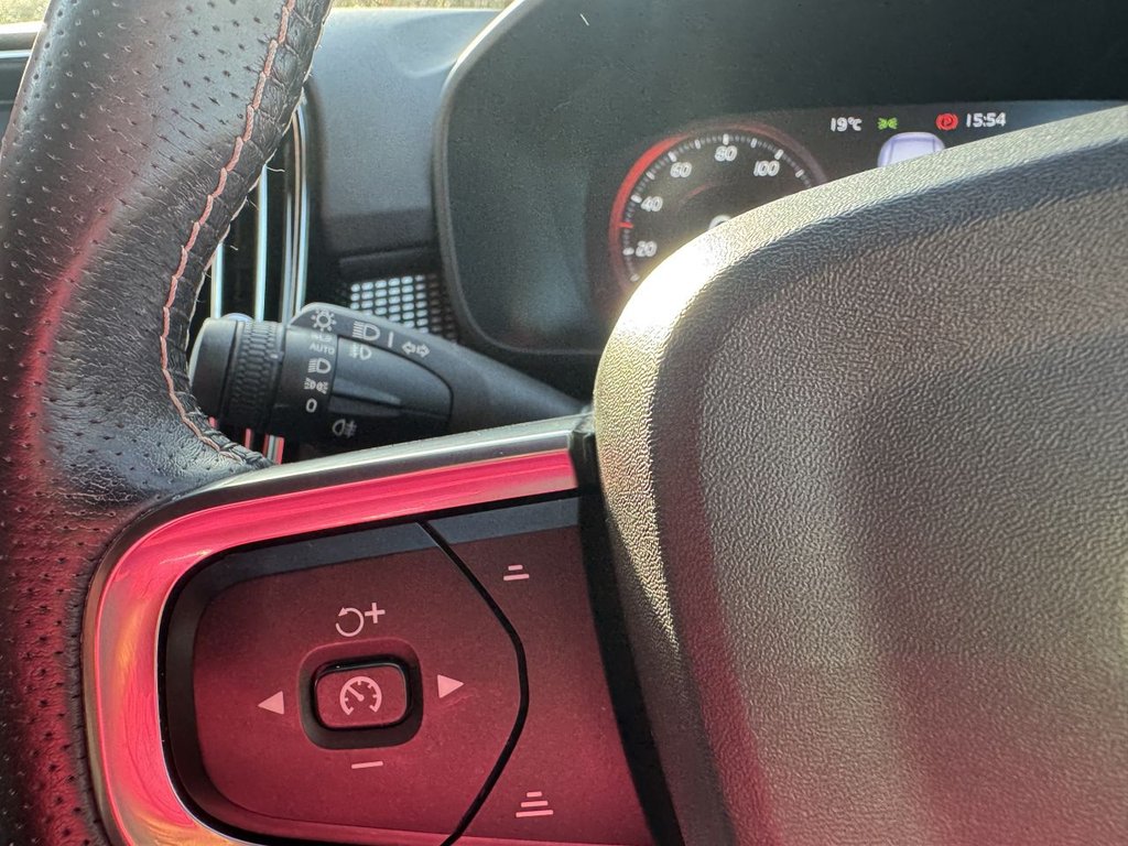 Used Volvo XC40 2018 for sale - 77765003: Photo 12