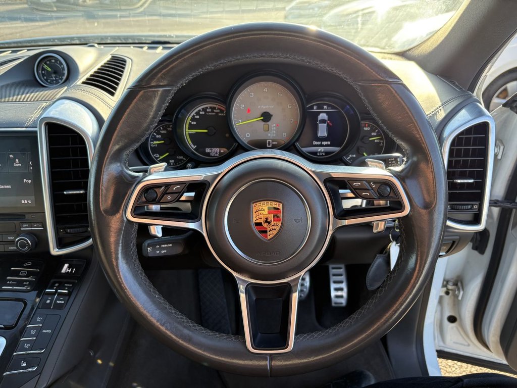 Used Porsche Cayenne 2017 for sale - 76642089: Photo 12