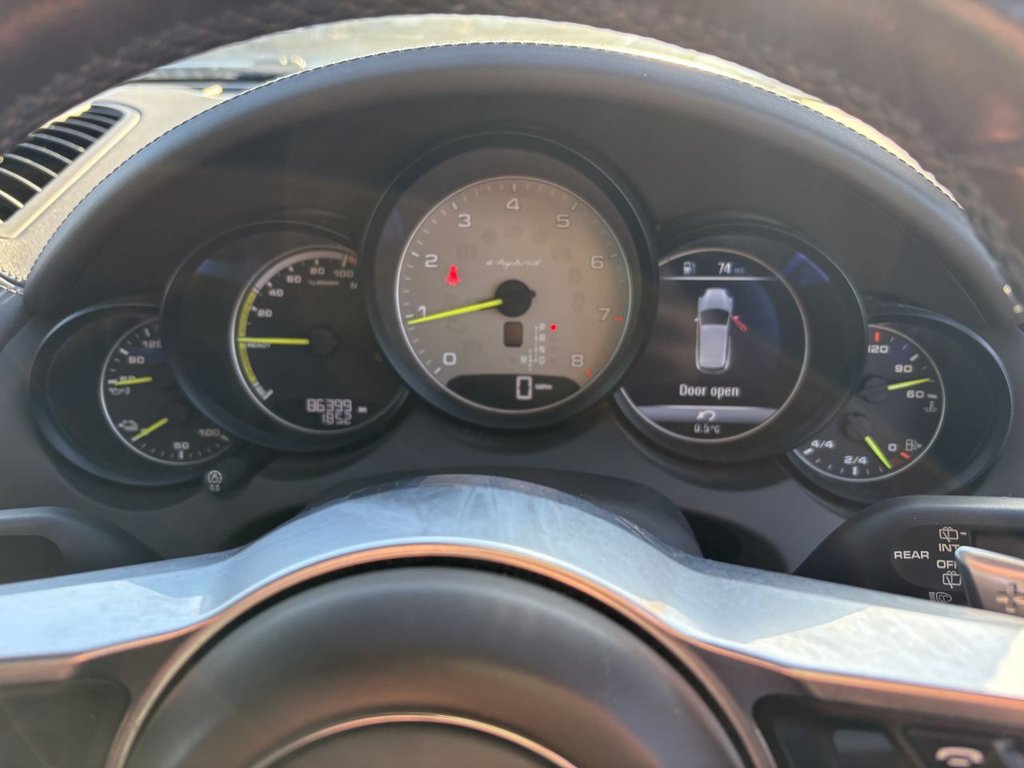 Used Porsche Cayenne 2017 for sale - 76642089: Photo 14