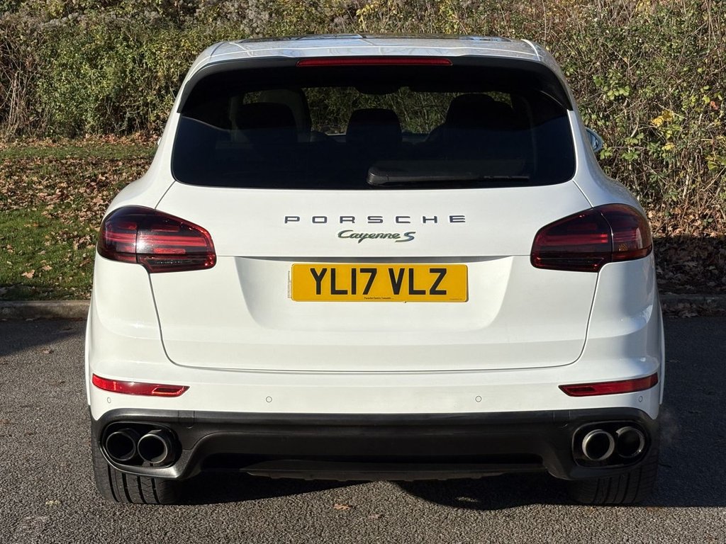 Used Porsche Cayenne 2017 for sale - 76642089: Photo 4