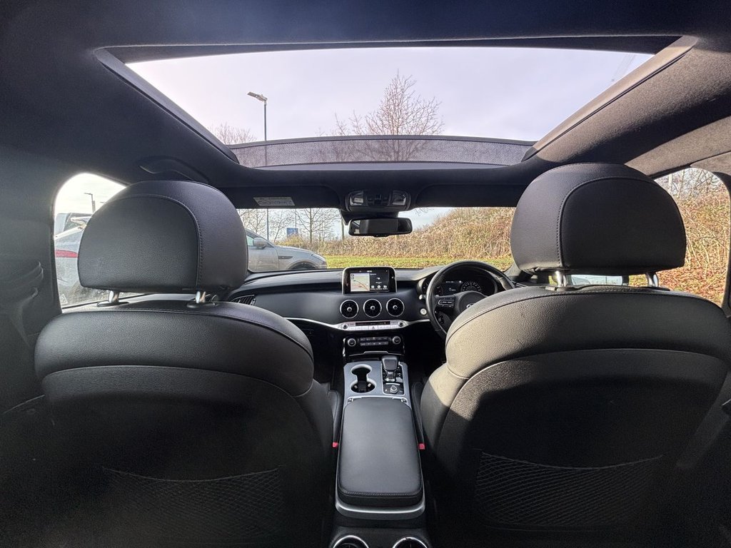 Used Kia Stinger 2018 for sale - 76962139: Photo 12