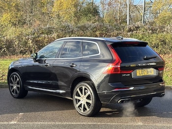 Used Volvo XC60 2017 for sale - 76698132: Photo