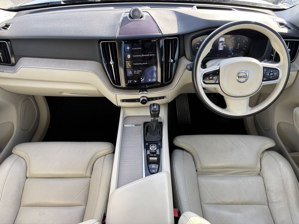 Used Volvo XC60 2017 for sale - 76698132: Photo 9