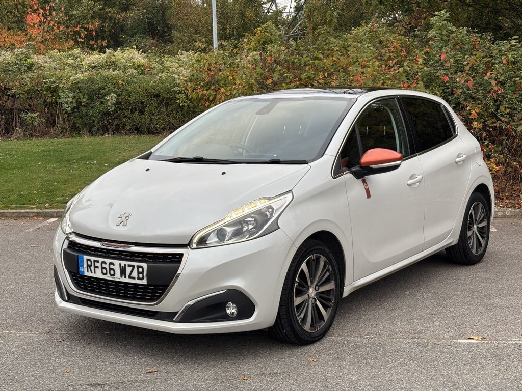 Used Peugeot 208 2016 for sale - 76279619: Photo 1
