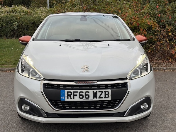 Used Peugeot 208 2016 for sale - 76279619: Photo 8