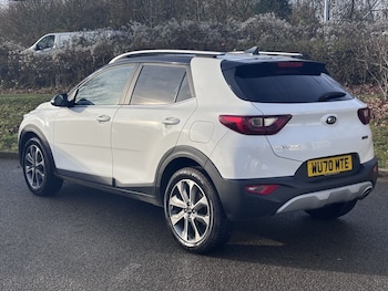 Used Kia Stonic 2020 for sale - 77027238: Photo